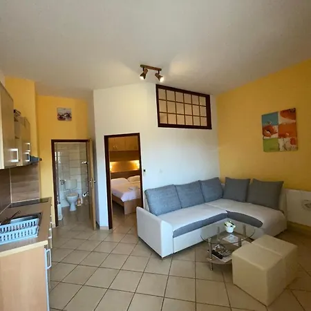Apartmani Krajnovic Fazana Exterior photo