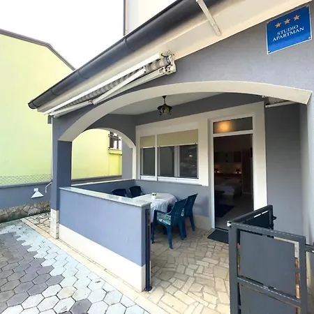 Apartmani Krajnovic Fazana Exterior photo