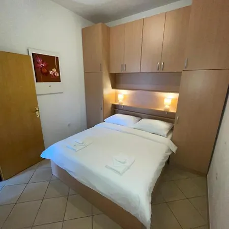 Apartmani Krajnovic Fazana Exterior photo